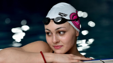 Българка 13-а в полуфиналите на Световното по плуване