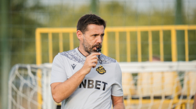 Новият треньор на Ботев (Пловдив) дебютира в събота