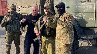 Известен американец скача в боя за Русия срещу Украйна