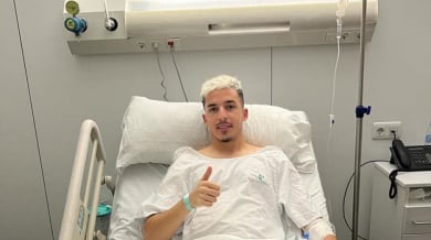 Футболист на Ботев (Пд) опериран по спешност в Барселона