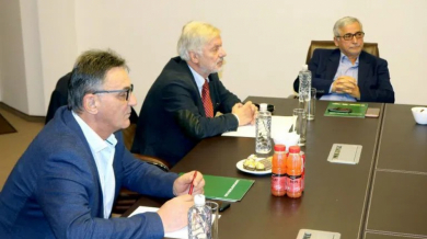 Порточанов, Баждеков и Вальо Михов на среща с българските рефери