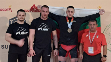 Българин счупи световен рекорд в щангите