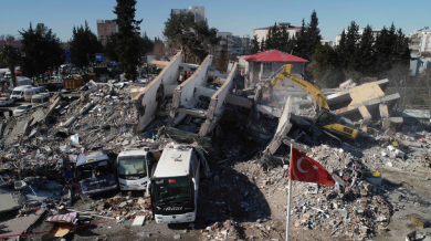 Трагедията в Турция е неописуема! Откриха първи жертви от...