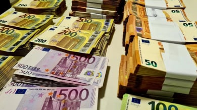 Замесиха България в грандиозен скандал с милиони евро