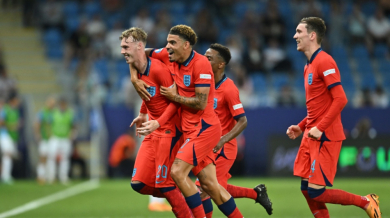 Англия на финал на Европейското за младежи без допуснат гол
