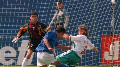 Губим от Италия на полуфинала на САЩ '94