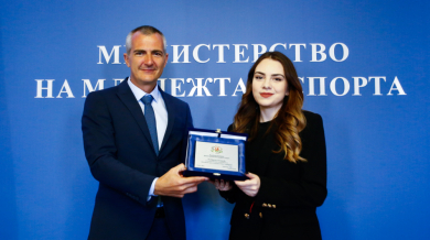 Министърът на спорта със специална награда за Нургюл Салимова