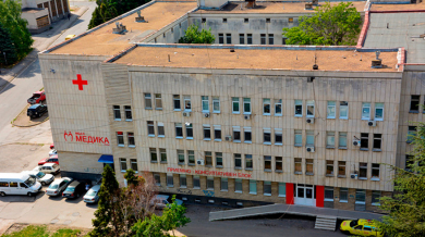 Болницата в Русе с горещи новини за удареното от мълния дете