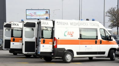 Автобус с 16 деца от Ловеч катастрофира, има загинал