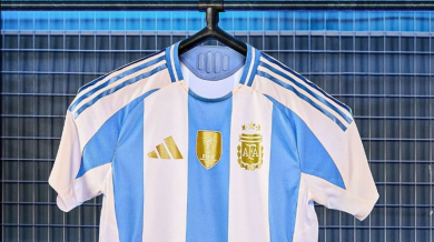 „Адидас“ показа как ще облече Аржентина на Копа Америка