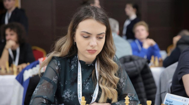 Нургюл Салимова се измъкна блестящо от трудна ситуация срещу рускиня