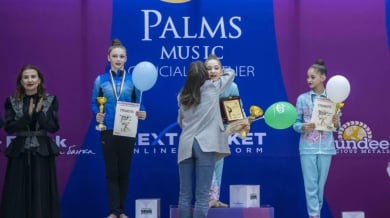 Златно момиче връчи приз „Мария Петрова“ на новата шампионка на България