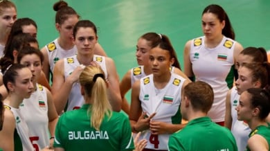 България на полуфинал след изразителна победа