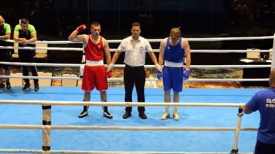 Две впечатляващи победи за боксьорите ни в Сараево