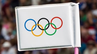 Ужас в олимпийското село, спортисти пищят и бягат