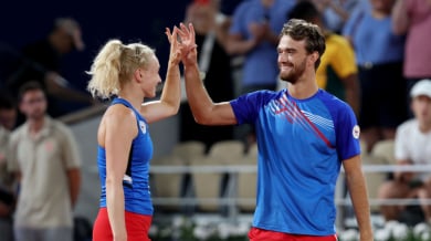 Чехи взеха златото при смесените двойки в тениса