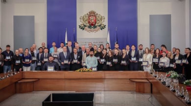 Главчев връчи специални подаръци на олимпийските герои