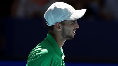 Българин приключи на Australian Open след 93 минути