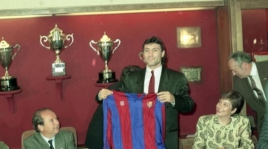 Христо Стоичков подписва с Барселона