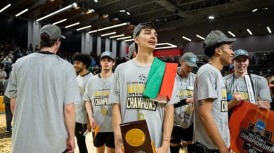 "Българският" Лонг Бийч шампион, Симеон Николов - MVP СНИМКИ