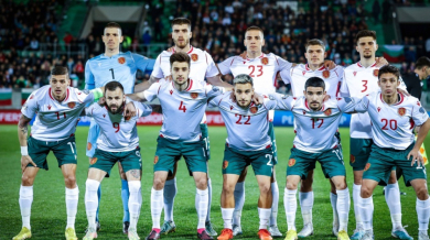Кошмарна контузия за наш национал, спешно го оперираха
