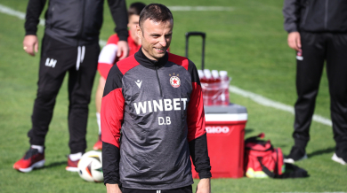 Бербатов отсвири Мартин Камбуров