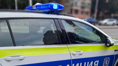 Кандидат за депутат и футболен съдия в болница със счупена челюст след задържане