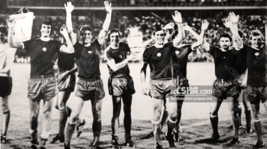 ЦСКА бие Левски пред 70 000 в най-нестандартния финал