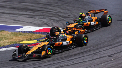 Макларън отвя конкуренцията, Верстапен изваден от битката още в началото Видео