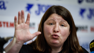 Станка Златева за бунтарите: Правят се на ощипани, защо трябва да им падам на нивото?