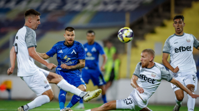 Левски се забавлява, поредно геройство на Светослав Вуцов