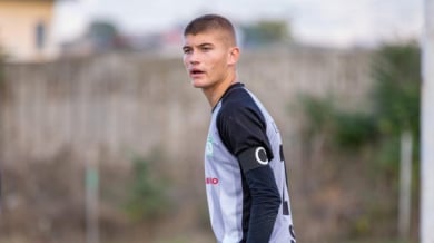 Янтра привлече вратар от новак