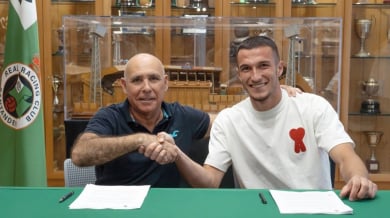 Официално: Испанци представиха Пламен Андреев