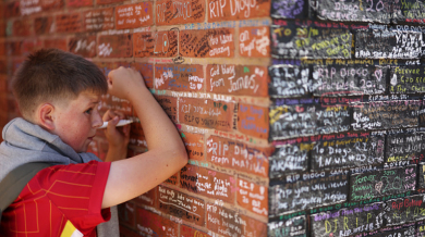 Ливърпул се прости по уникален начин с Диого Жота