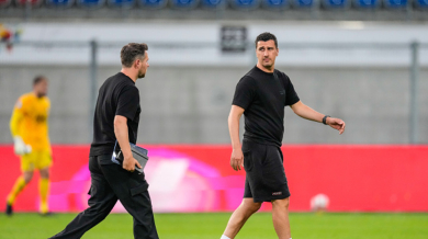 Треньорът на АЗ Алкмар се закани на Левски Видео