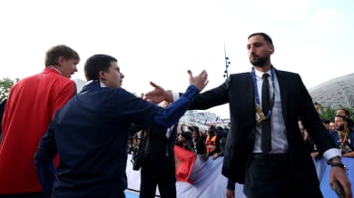 Донарума излетя за Англия, минава прегледи