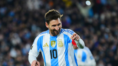 Засада спря Меси за хеттрик в последния му домакински мач за Аржентина Видео