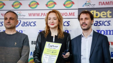 Антоанета Стефанова с успех в Самарканд