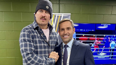 Инински с Олександър Усик в Ливърпул