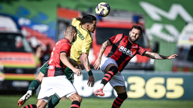 Локо (Сф) се спаси в Добрич след червен картон и гол пасив