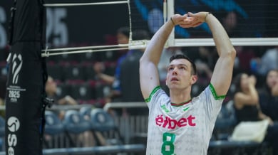 Наш град даде почетно звание на един от волейболните герои