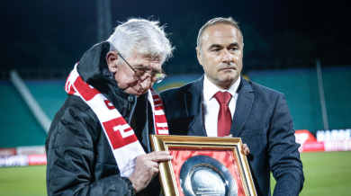 ЦСКА почете великия Джони Велинов Видео