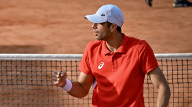 Спряха Донски и Латинович във Франция