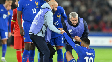 Мбапе спешно напусна лагера на Франция