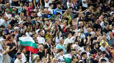 Футболните ни национали бият наред