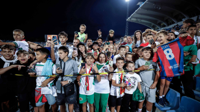 Блокираха български фенове преди мача с Испания