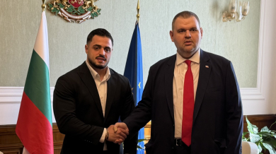 Делян Пеевски се срещна с шампиона Карлос Насар