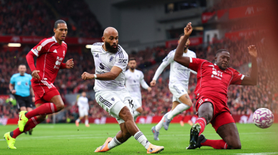 Манчестър Юнайтед превзе "Анфийлд" Видео