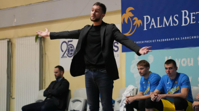 Синът на Тити дебютира като треньор