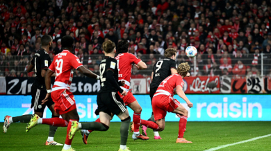 "Железните" спряха машината Байерн